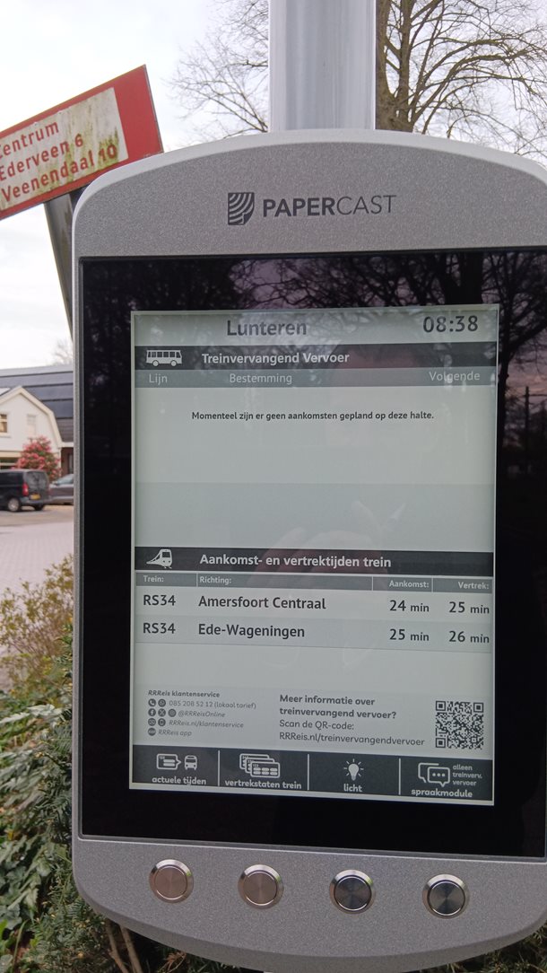 Mini-DRIS panelen met actuele reisinformatie voor Amersfoort Centraal - Ede-Wageningen
