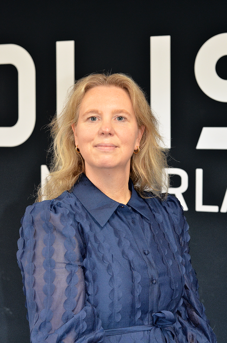 Alma Suelmann 100X66